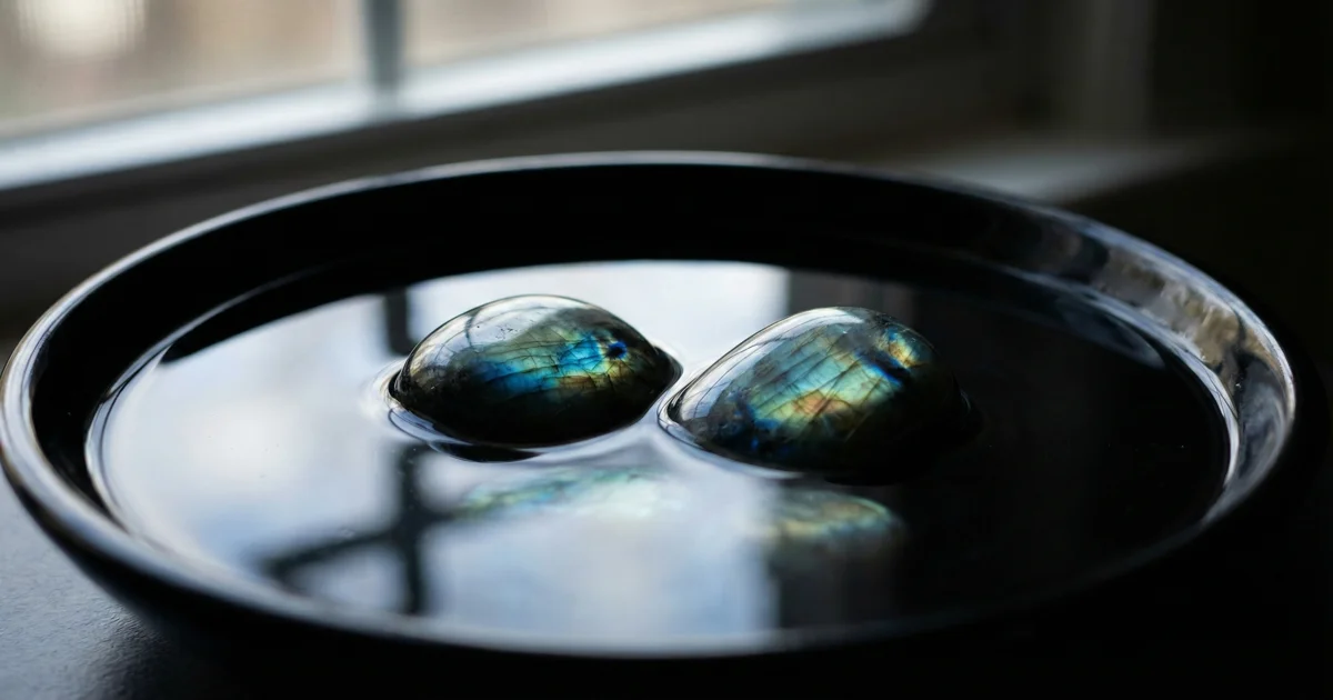 ラブラドライト（Labradorite）